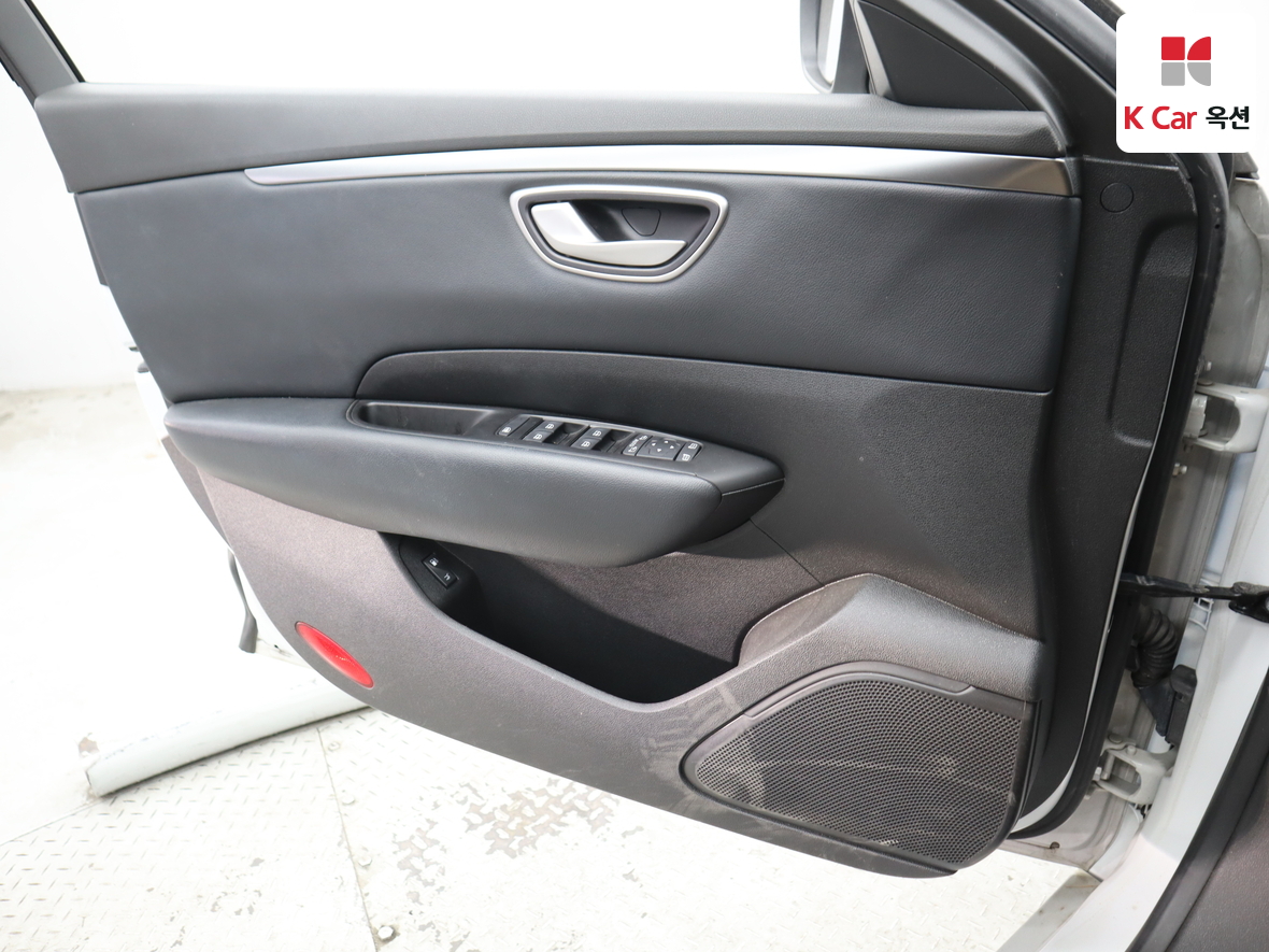 Renault Samsung SM6 2016 - Image 8