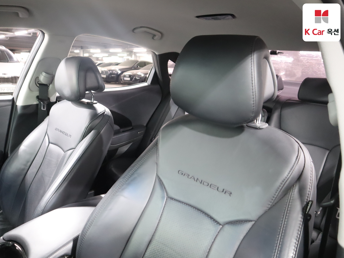 Hyundai AZERA 2014 - Image 19