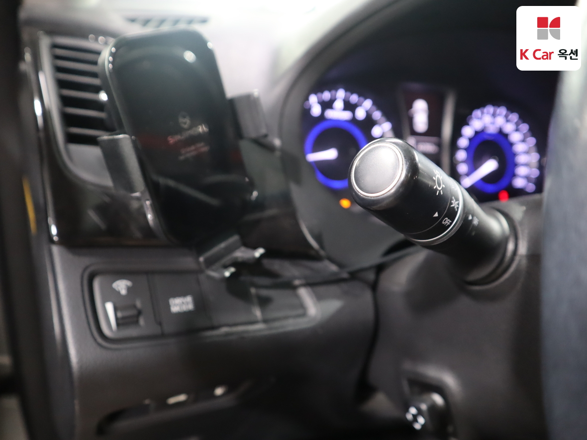 Hyundai AZERA 2014 - Image 9