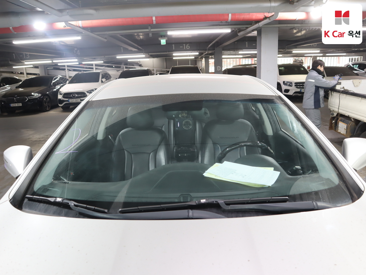 Hyundai AZERA 2014 - Image 33