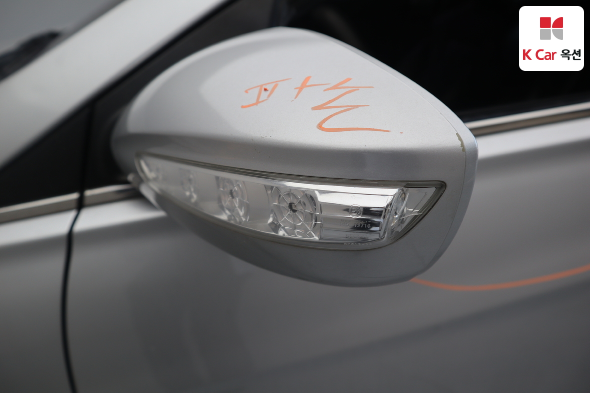 Hyundai Sonata 2010 - Image 39