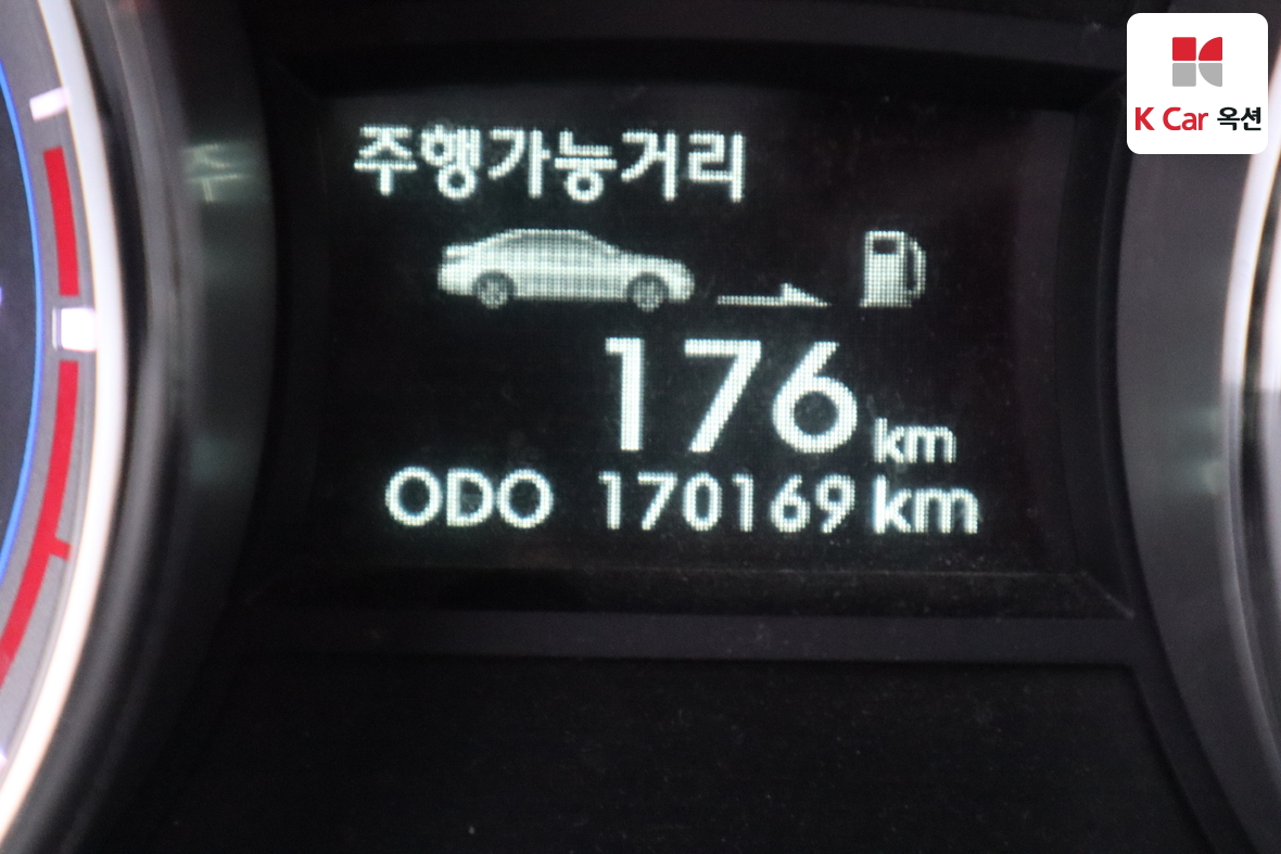 Hyundai Sonata 2010 - Image 4