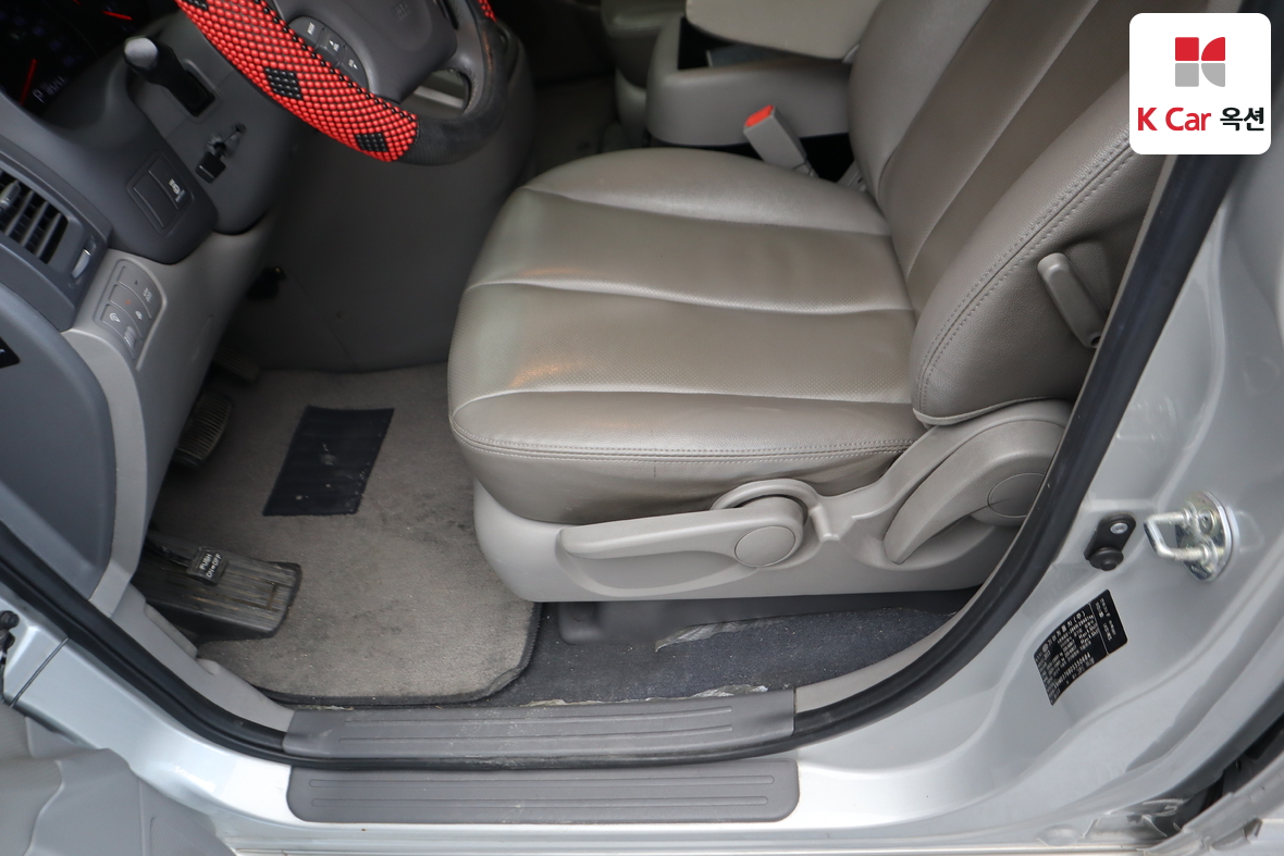 كيا كارنيفال 2013 - صورة 18