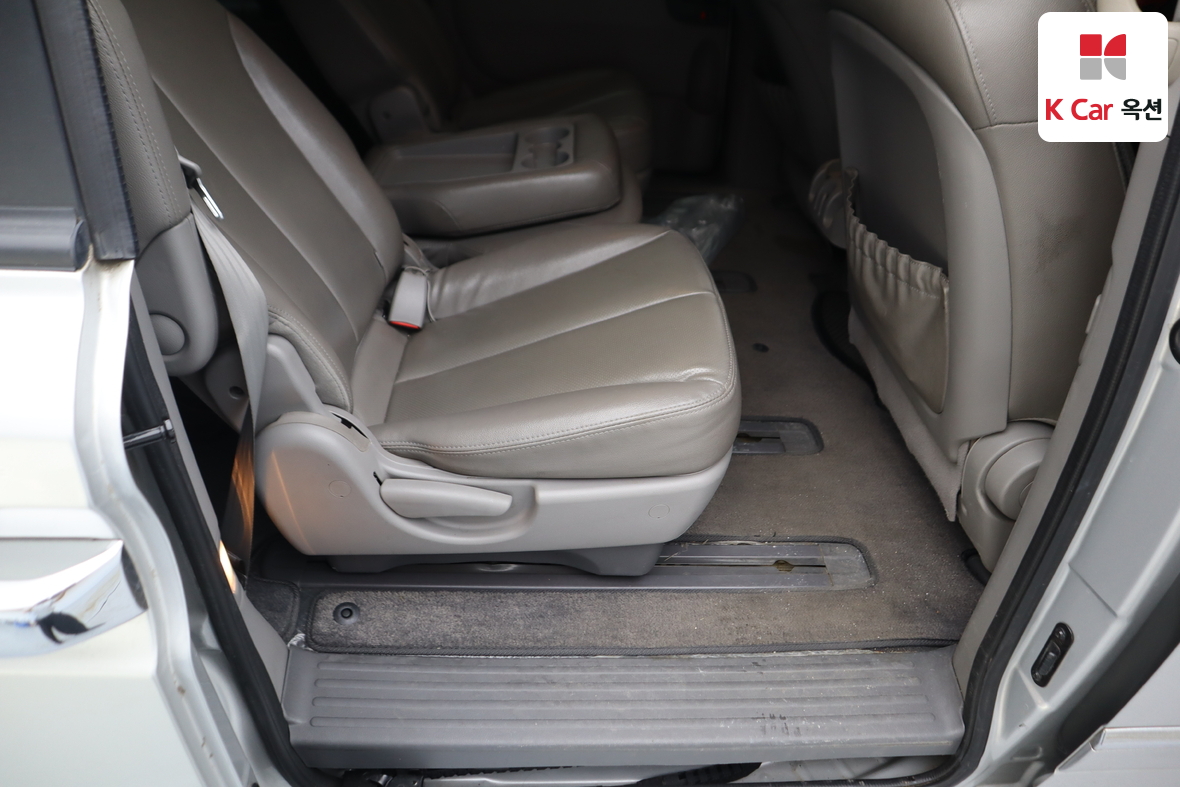 كيا كارنيفال 2013 - صورة 26