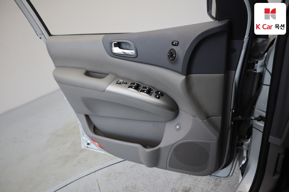 كيا كارنيفال 2013 - صورة 8