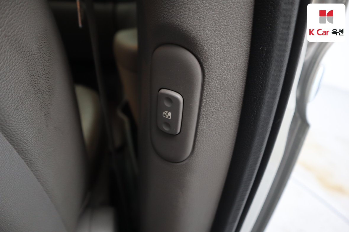 كيا كارنيفال 2013 - صورة 27