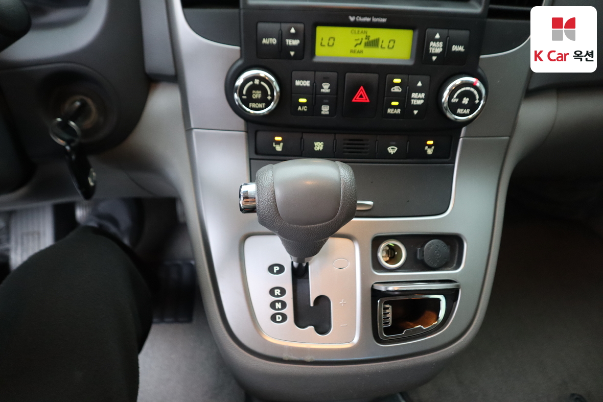 كيا كارنيفال 2013 - صورة 15