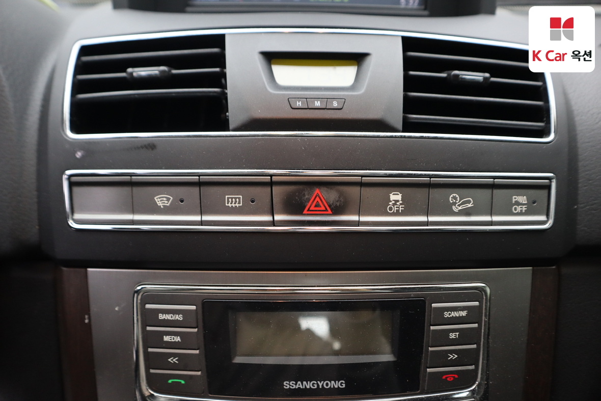 KG Mobility Rexton 2013 - Image 15