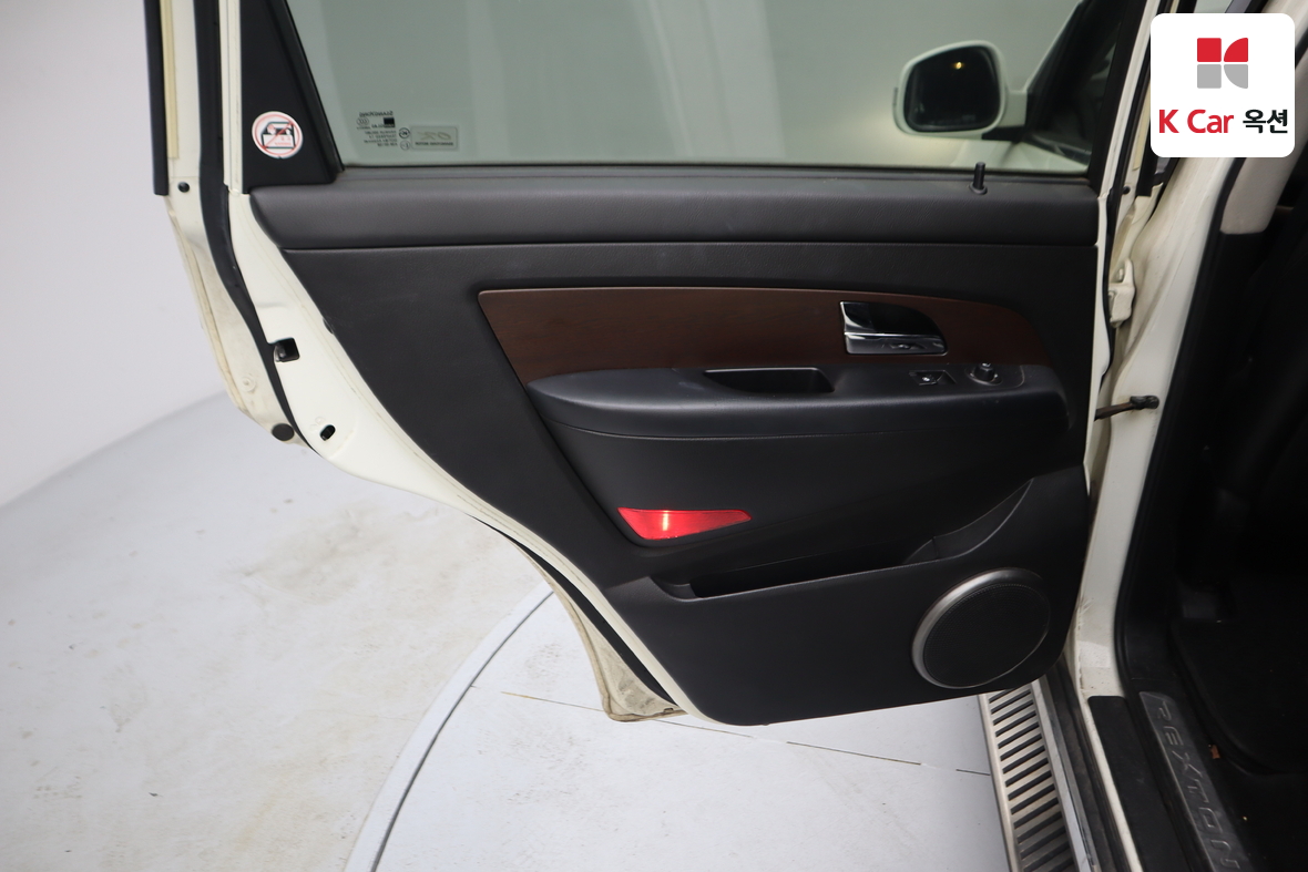 KG Mobility Rexton 2013 - Image 25