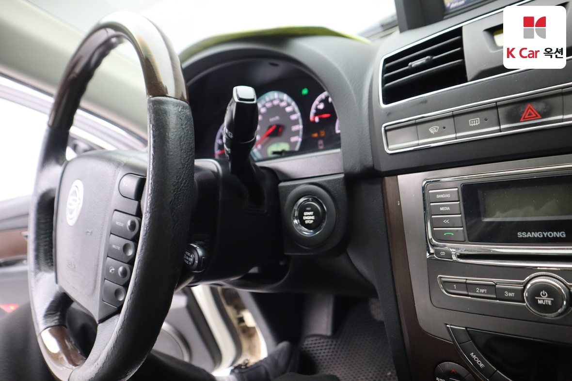 KG Mobility Rexton 2013 - Image 11