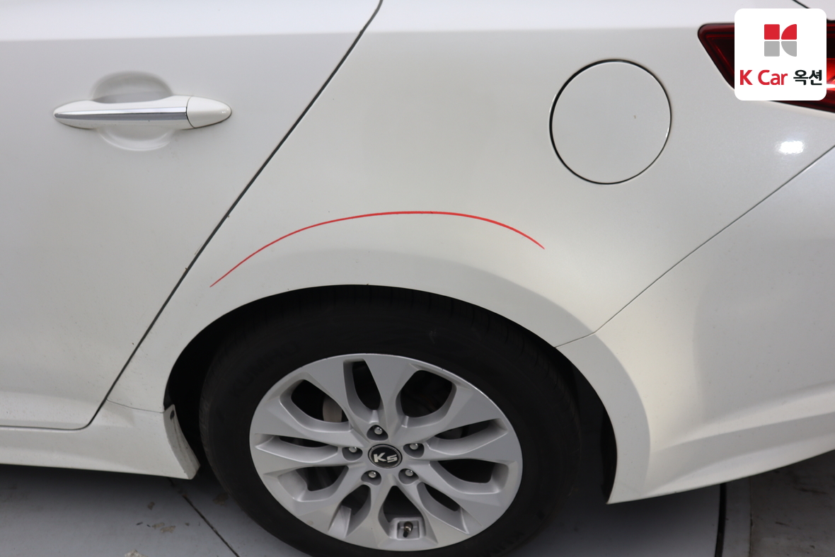 Kia K5 2013 - Image 39