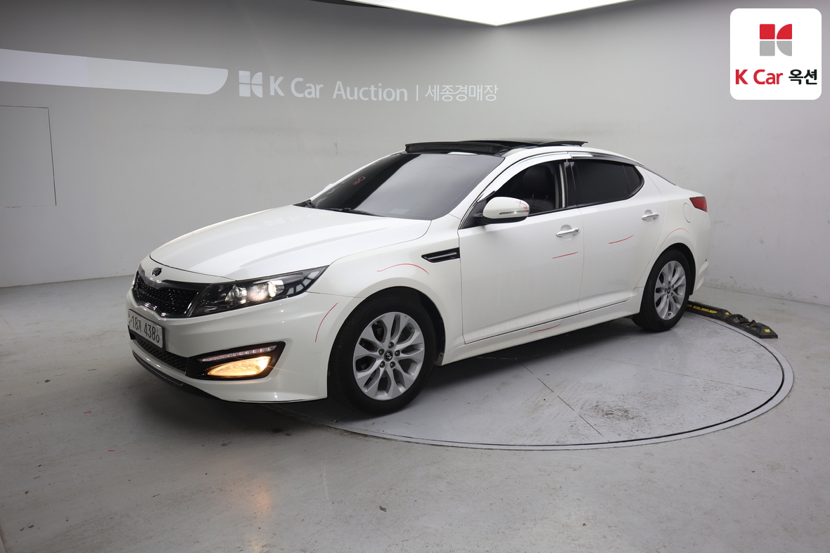Kia K5 2013 - Image 1
