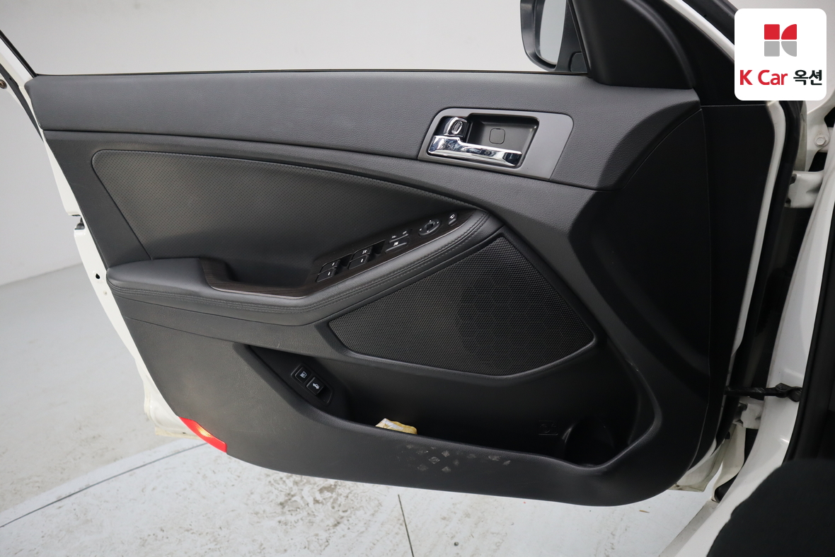 Kia K5 2013 - Image 8