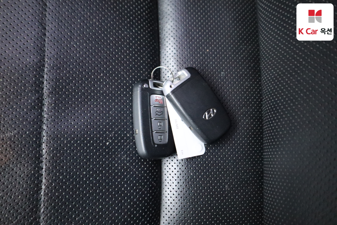 Hyundai Sonata 2011 - Image 18