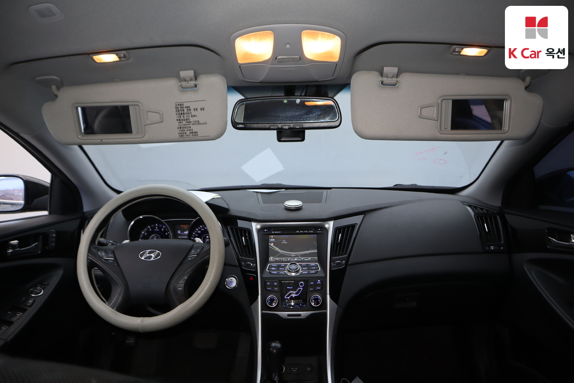 Hyundai Sonata 2011 - Image 3