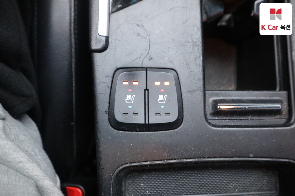 Hyundai Sonata 2011 - Image 17