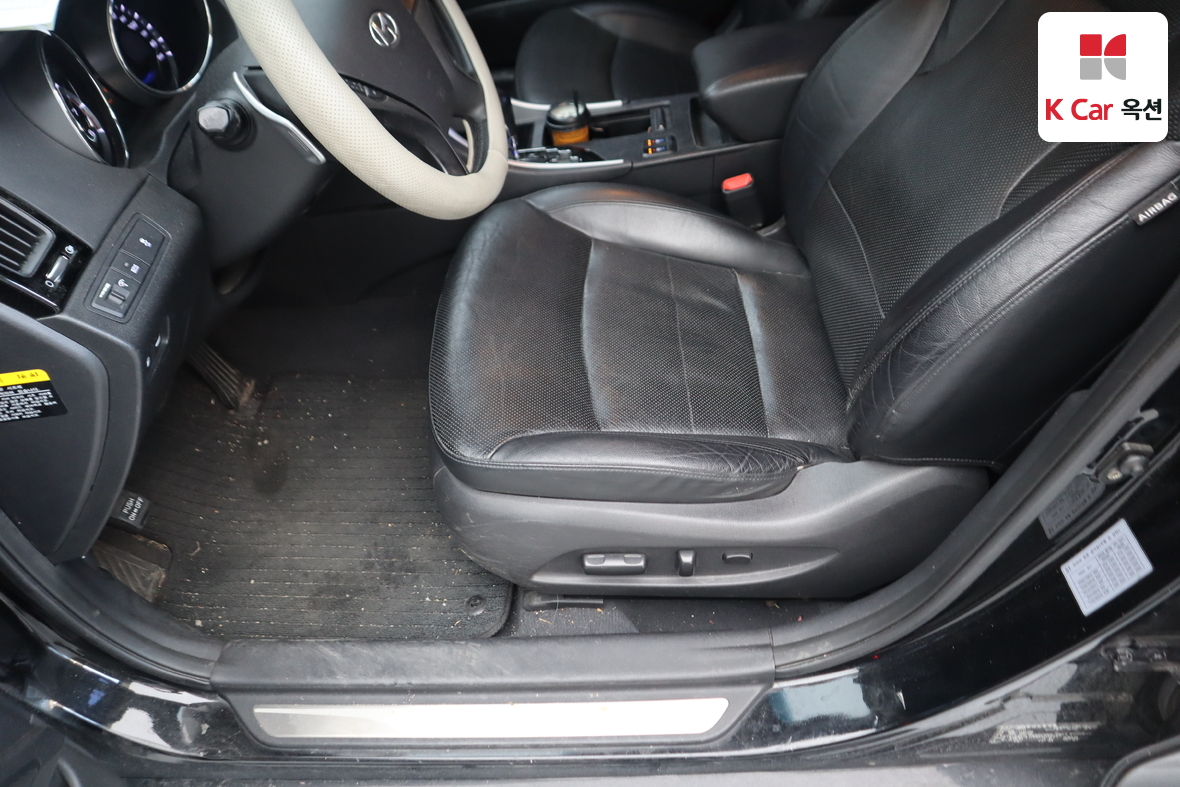 Hyundai Sonata 2011 - Image 20