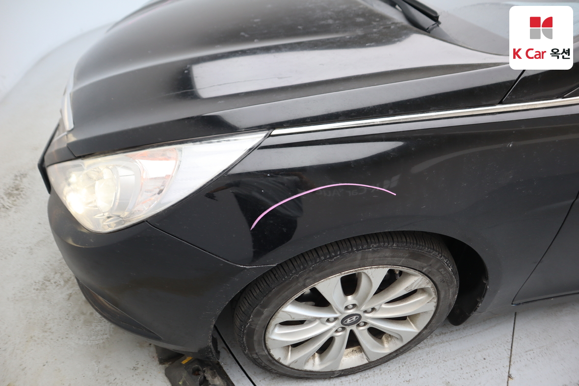 Hyundai Sonata 2011 - Image 38