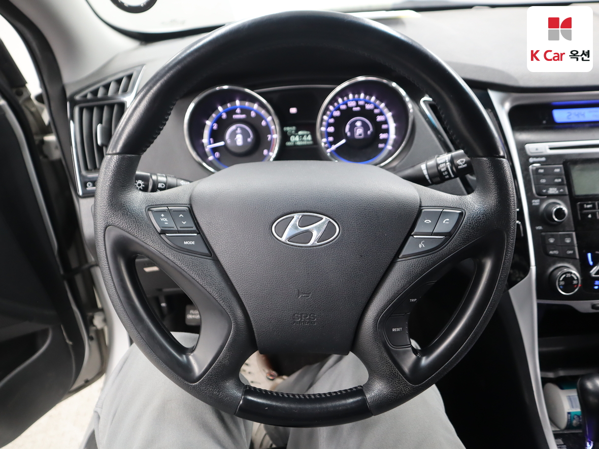 هيونداي سوناتا 2010 - صورة 10