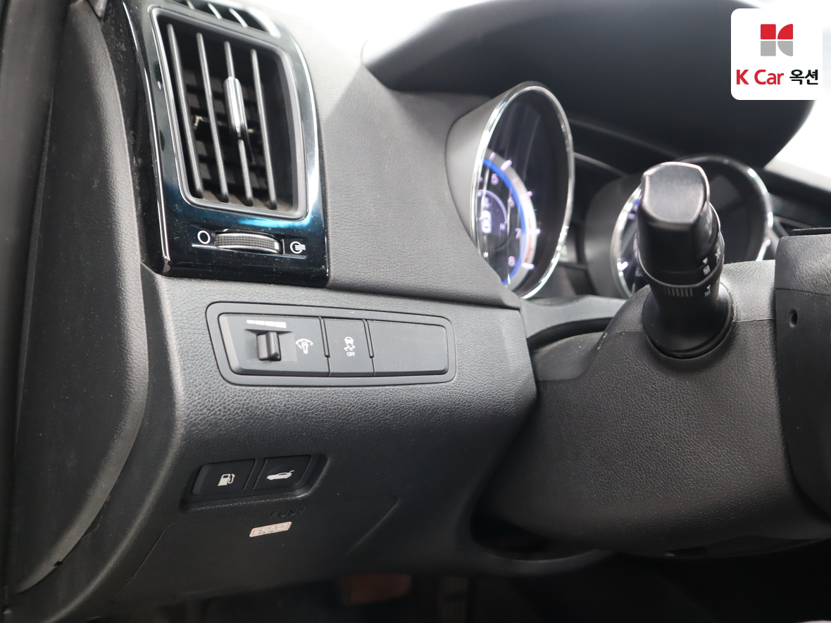 هيونداي سوناتا 2010 - صورة 9