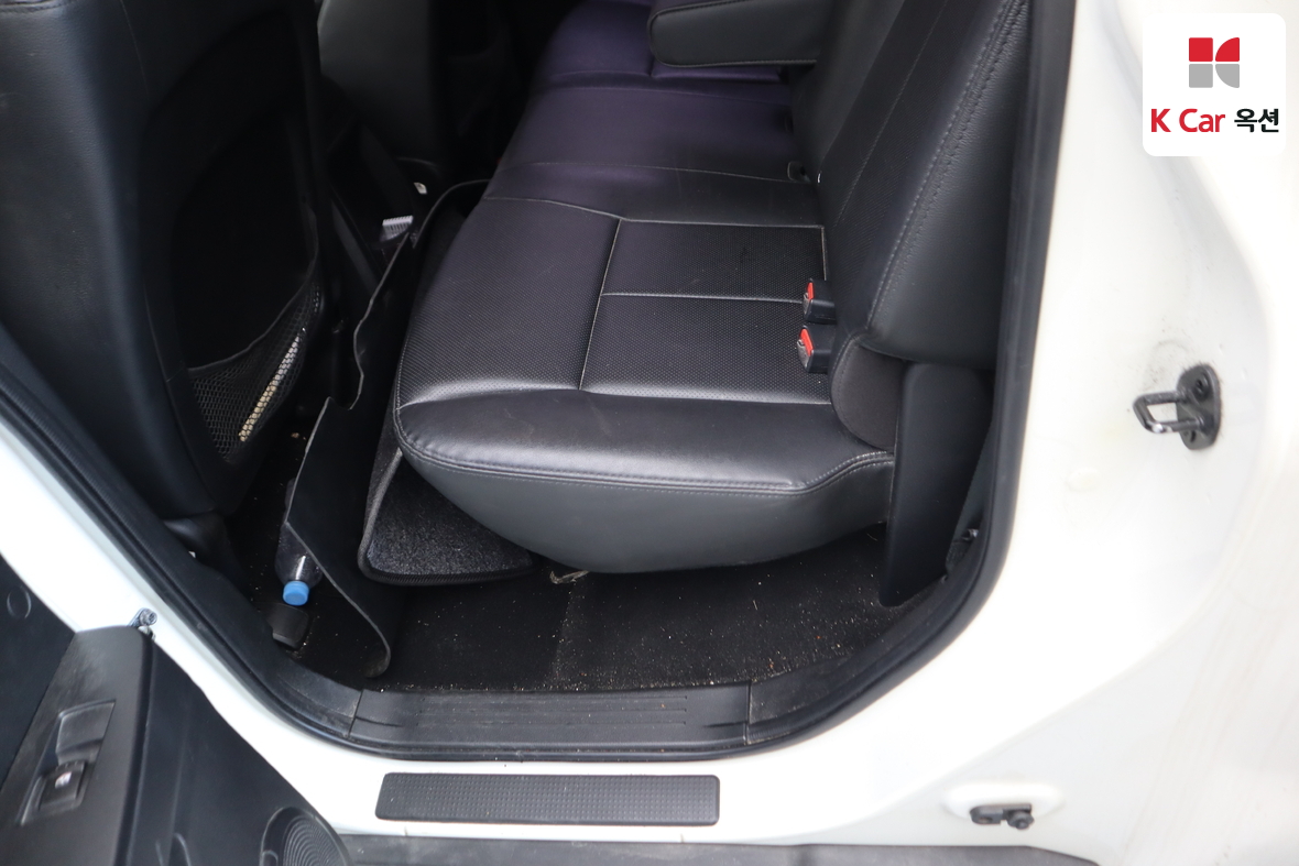 KG Mobility Korando Sports 2016 - Image 23