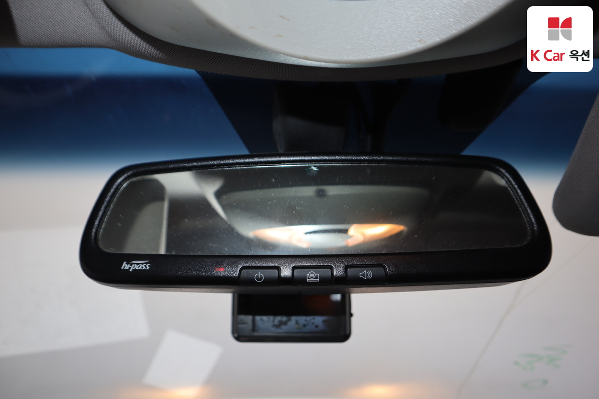 KG Mobility Korando Sports 2016 - Image 12