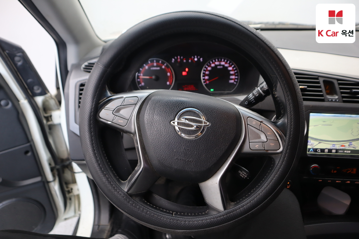 KG Mobility Korando Sports 2016 - Image 10