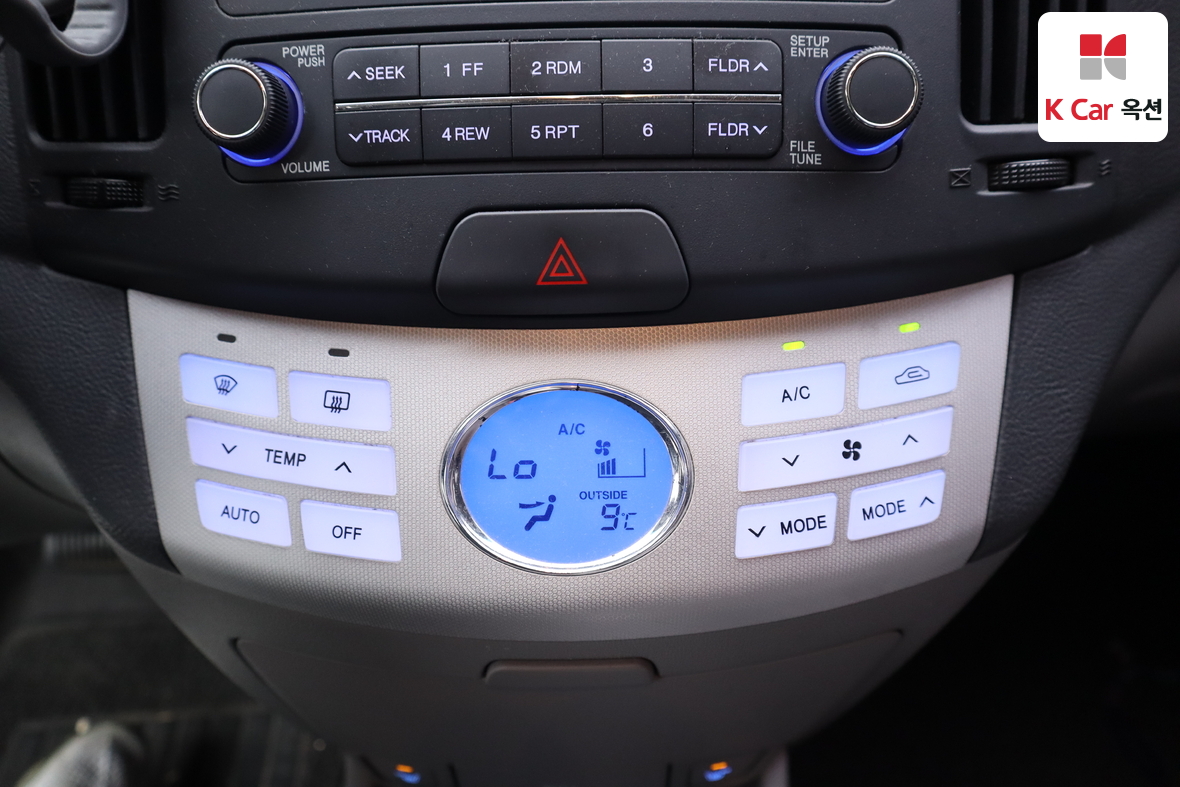 Hyundai Elantra 2009 - Image 14