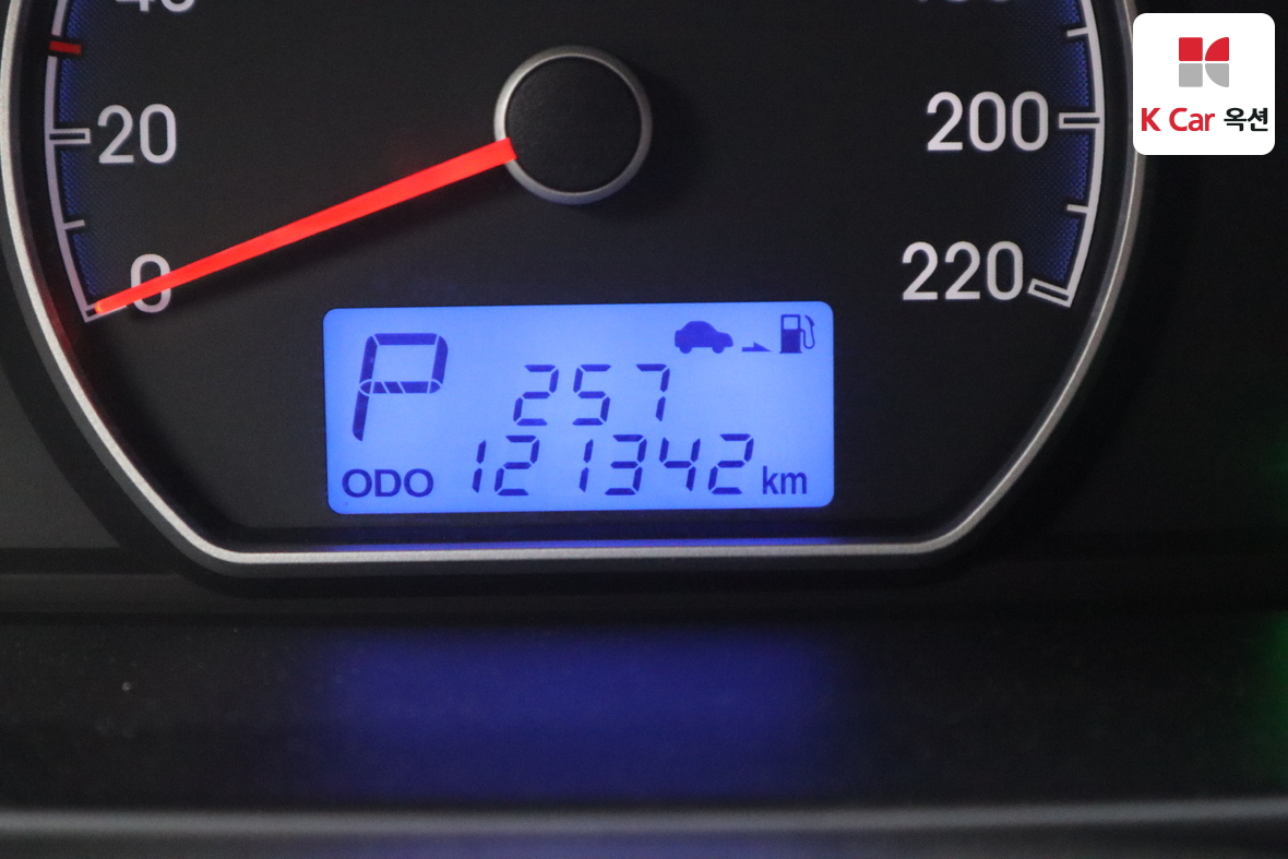 Hyundai Elantra 2009 - Image 4