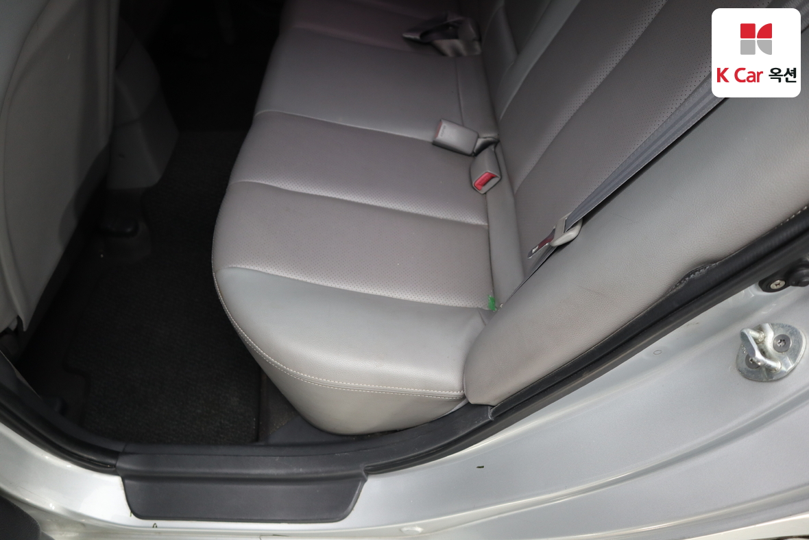 Hyundai Elantra 2009 - Image 22