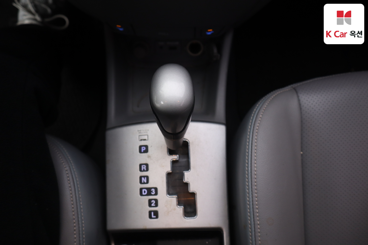 Hyundai Elantra 2009 - Image 16