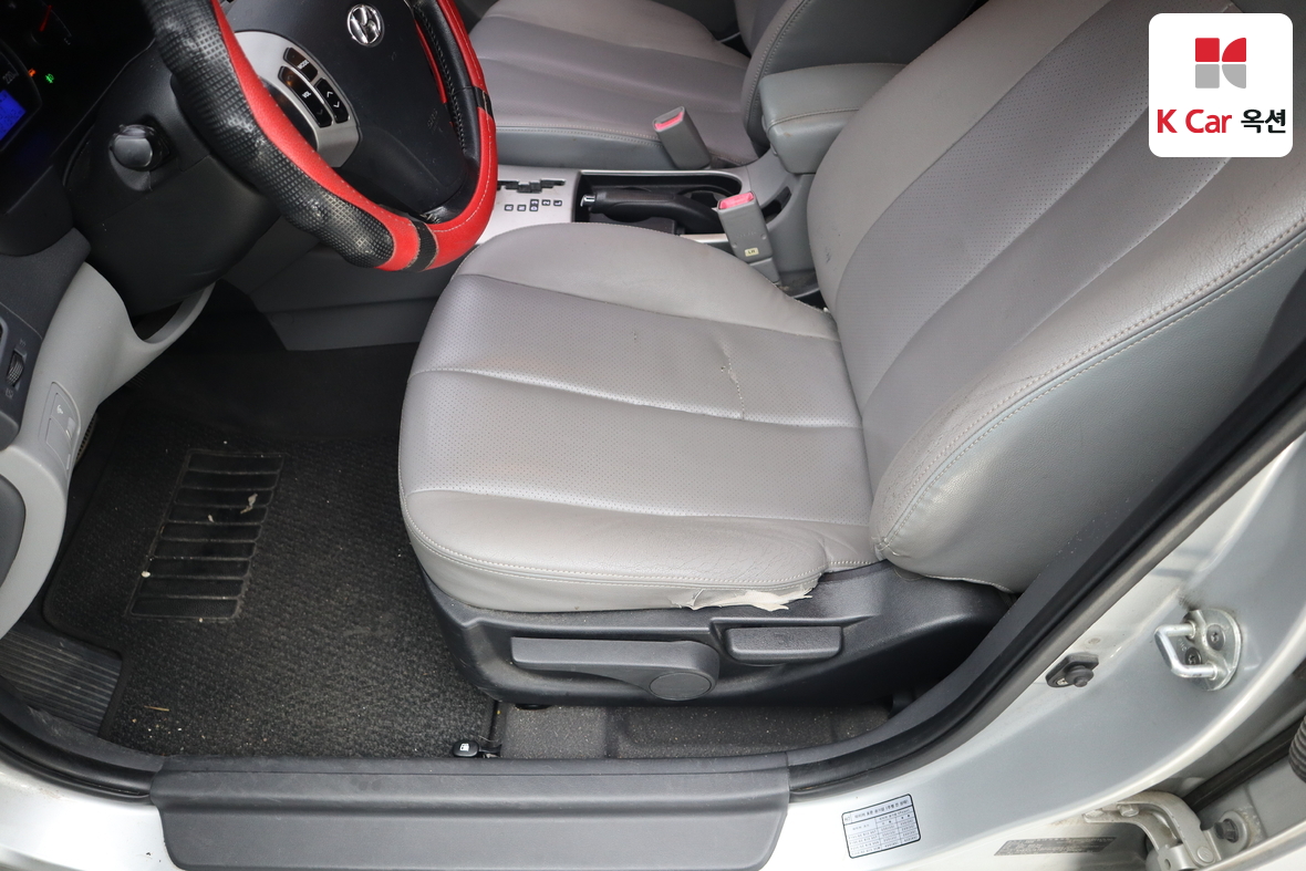 Hyundai Elantra 2009 - Image 19