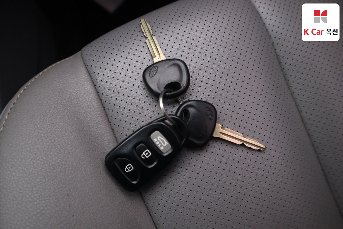 Hyundai Elantra 2009 - Image 17