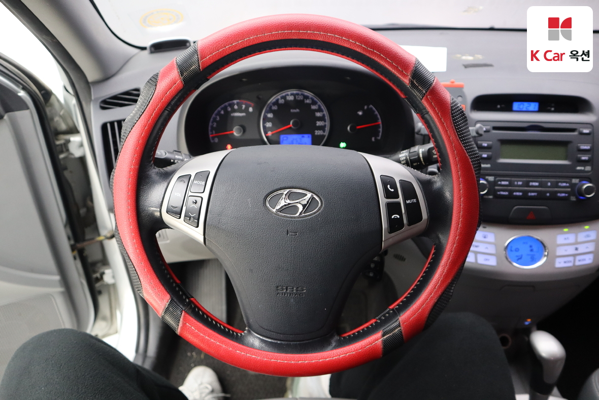 Hyundai Elantra 2009 - Image 10