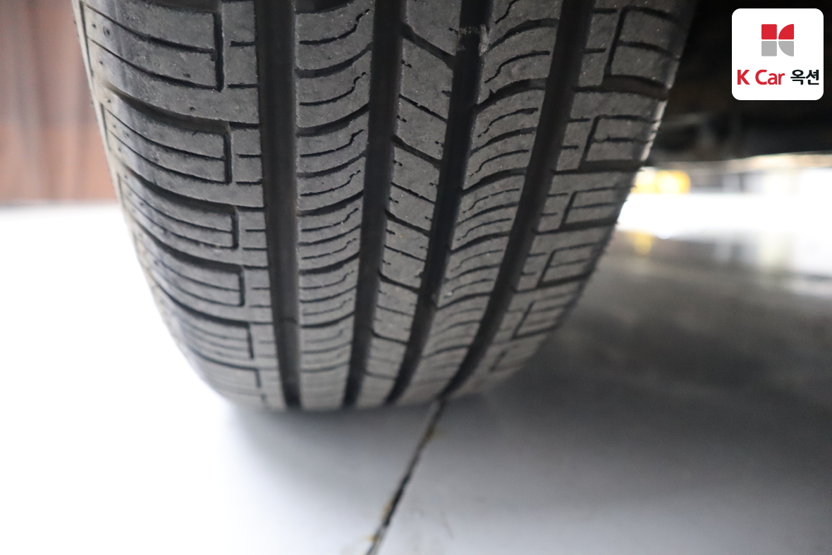 Hyundai Elantra 2009 - Image 30