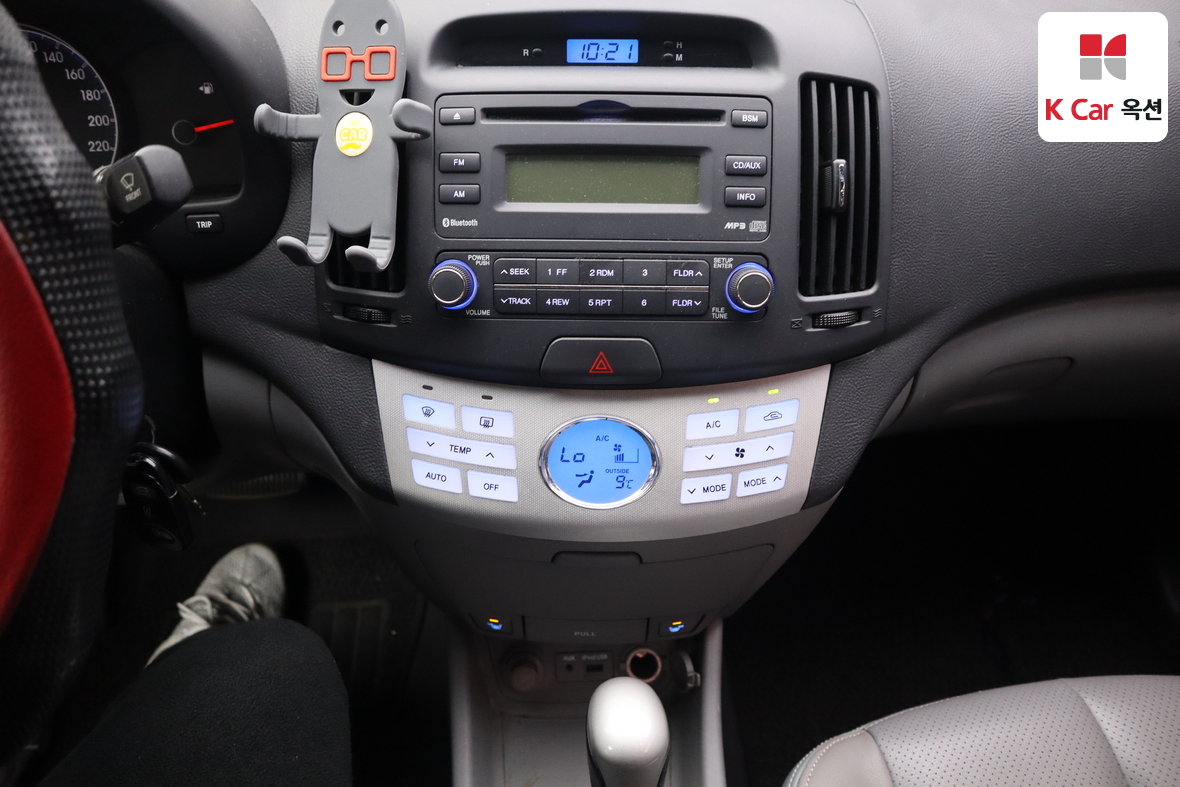 Hyundai Elantra 2009 - Image 6