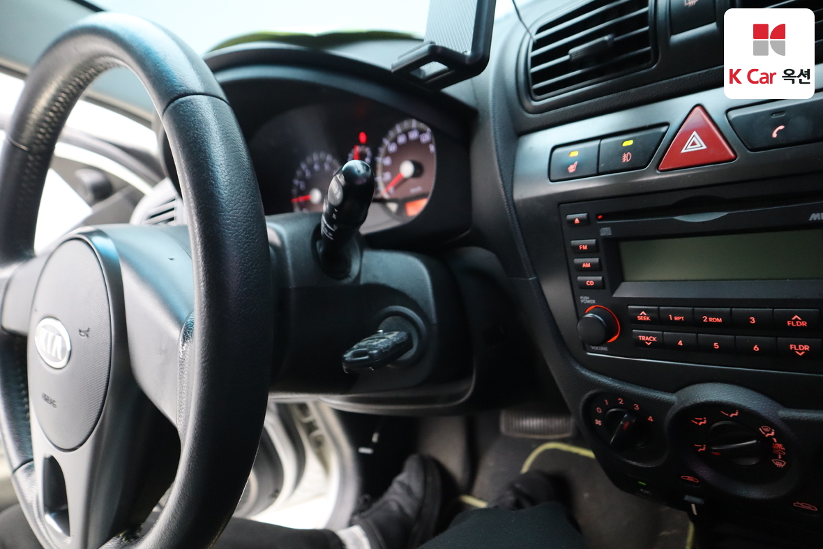 Kia Morning 2011 - Image 11