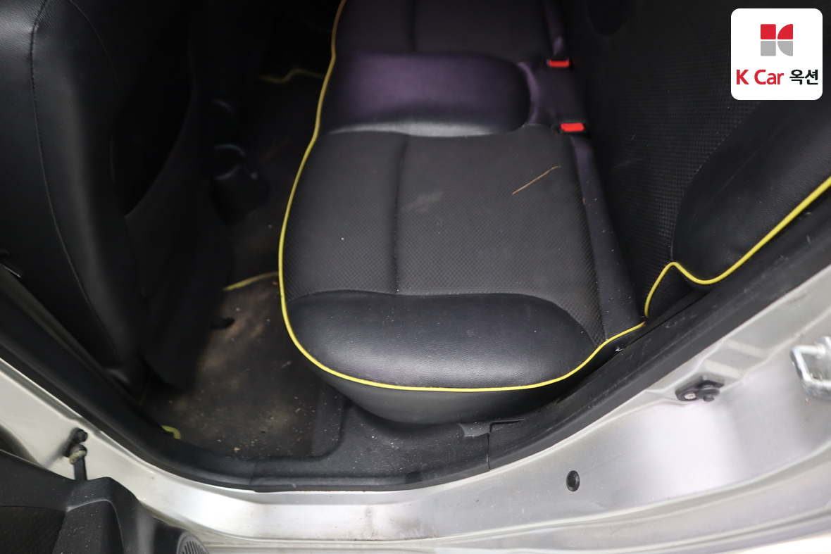 Kia Morning 2011 - Image 22