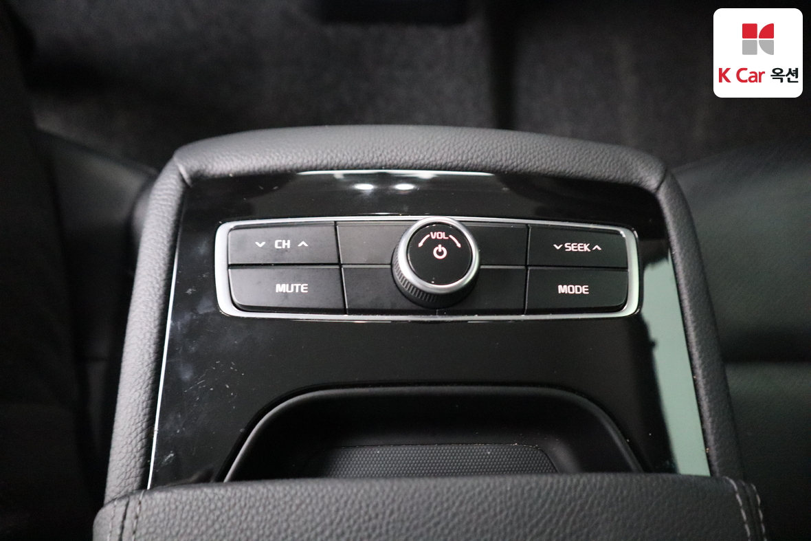 Kia K7 2019 - Image 24