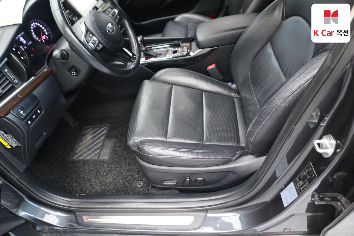 Kia K7 2019 - Image 19