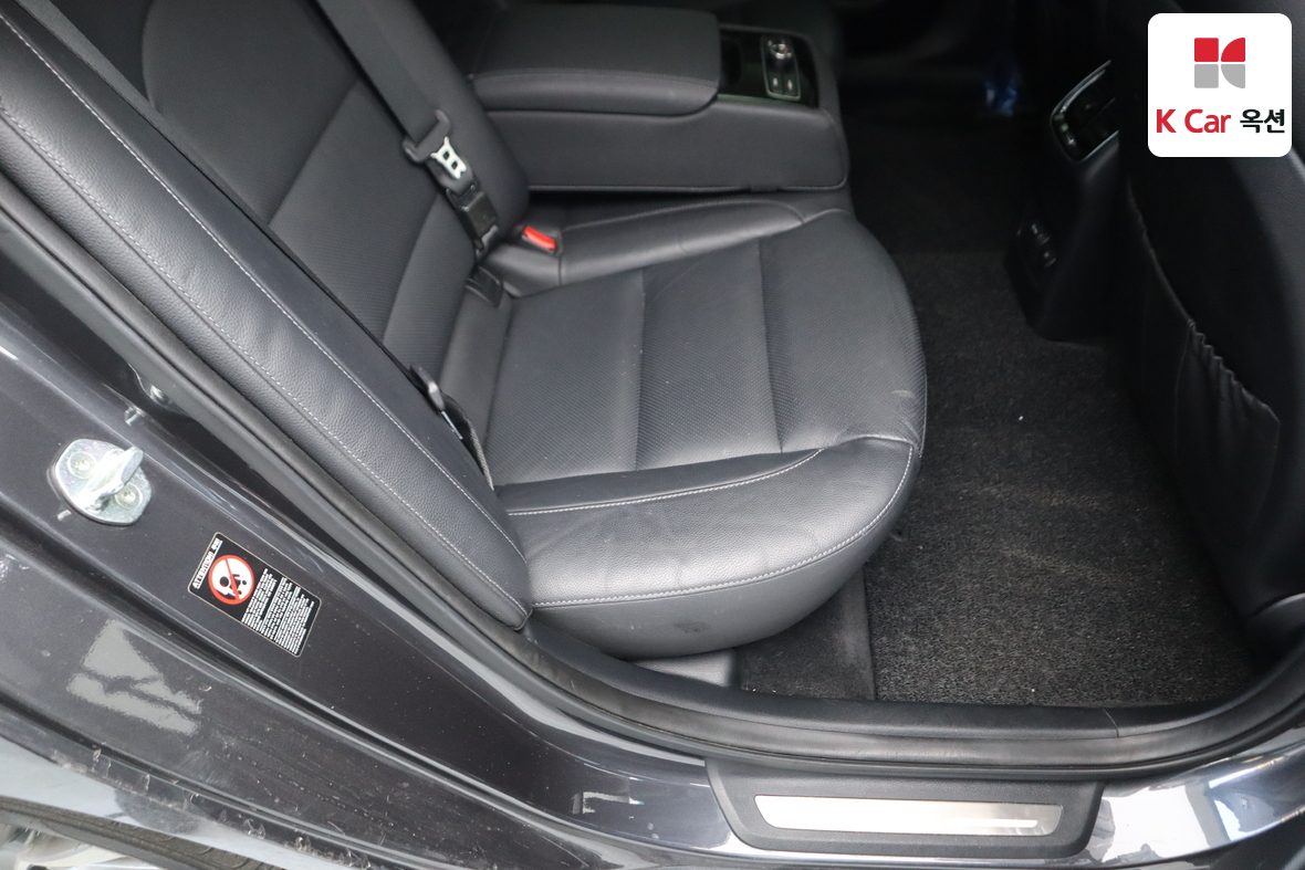 Kia K7 2019 - Image 28