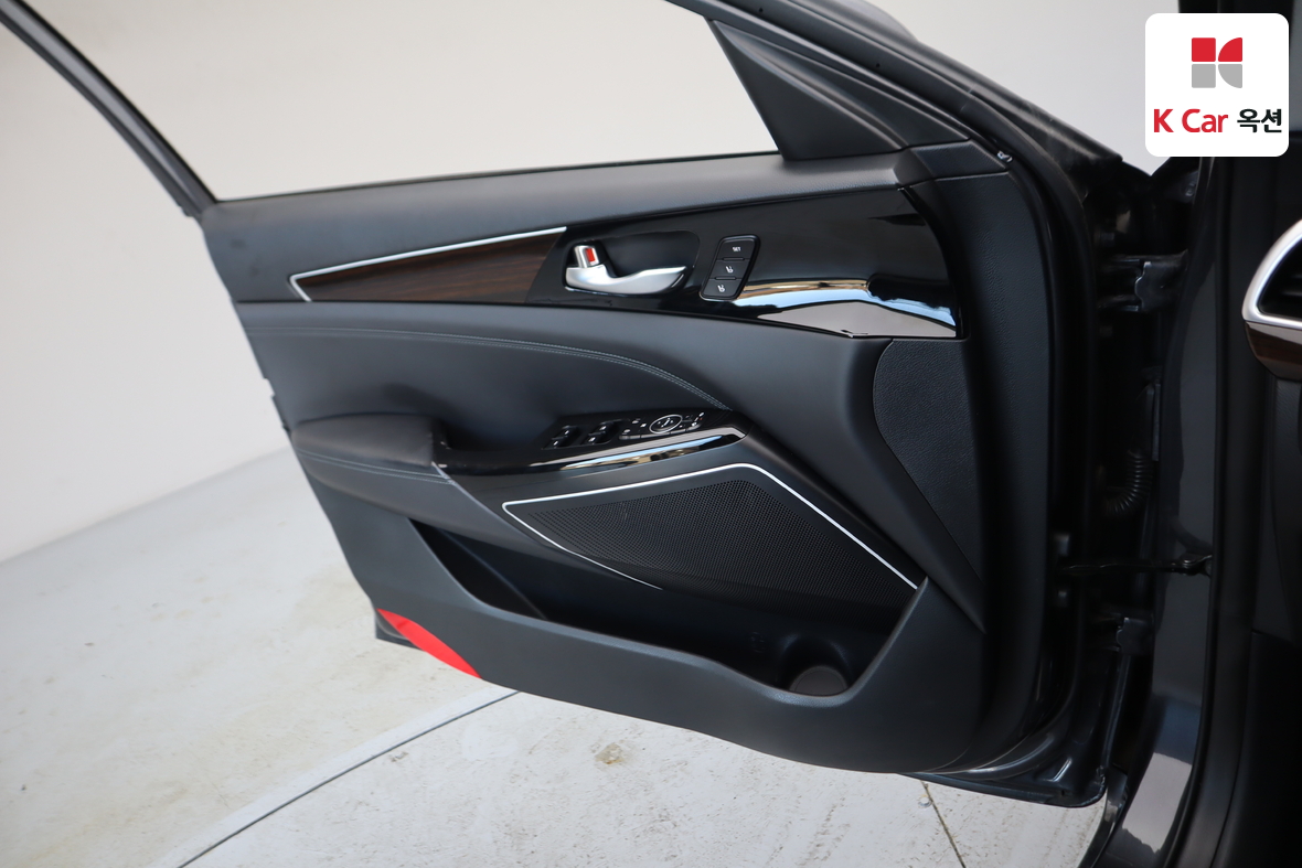 Kia K7 2019 - Image 8