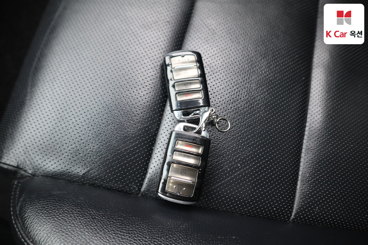 Kia K7 2019 - Image 17