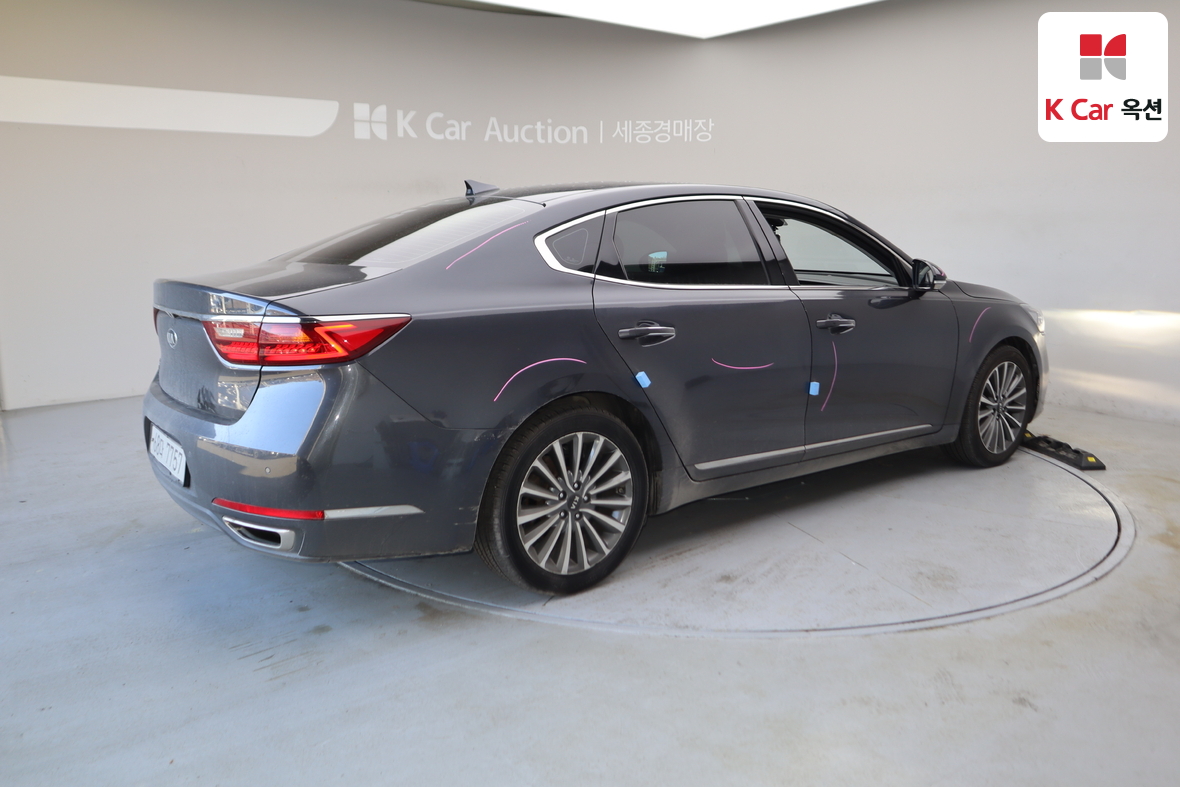 Kia K7 2019 - Image 2