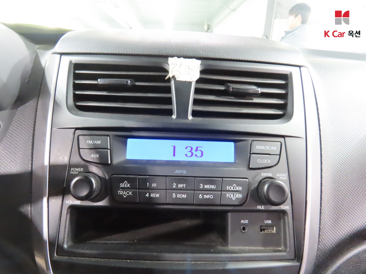 هيونداي أكسنت 2017 - صورة 14