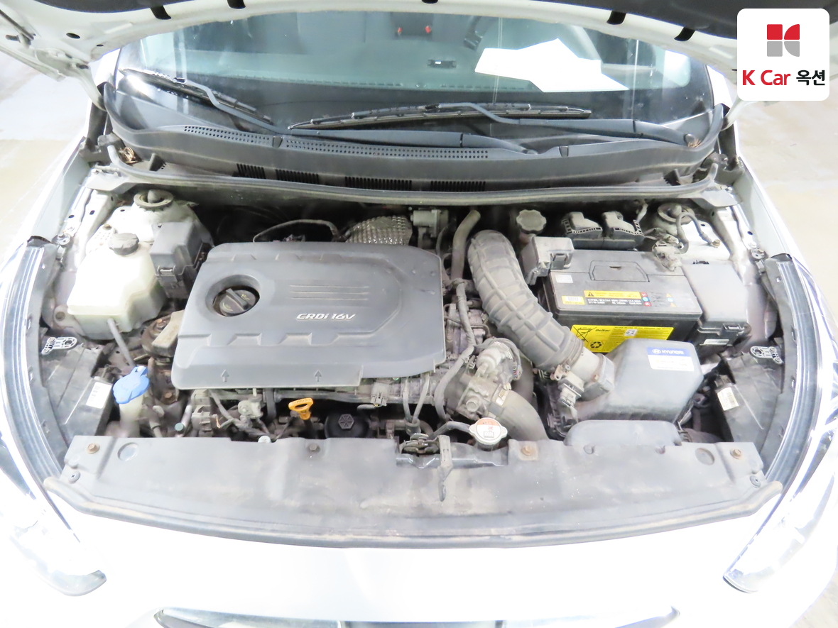 هيونداي أكسنت 2017 - صورة 32