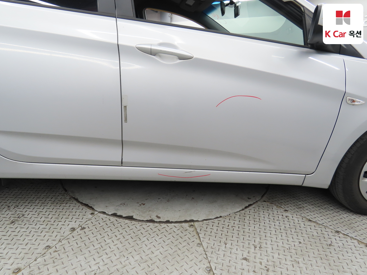 هيونداي أكسنت 2017 - صورة 42