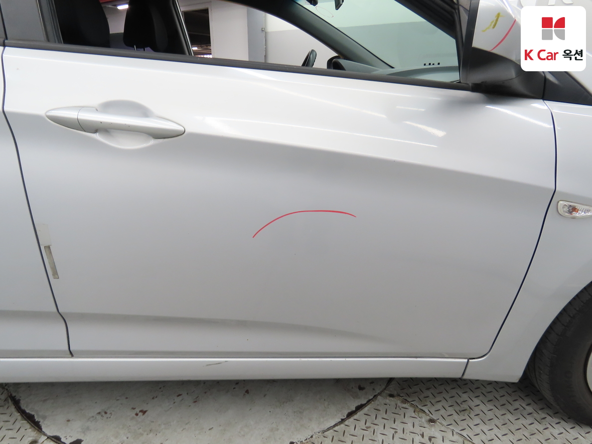 هيونداي أكسنت 2017 - صورة 40