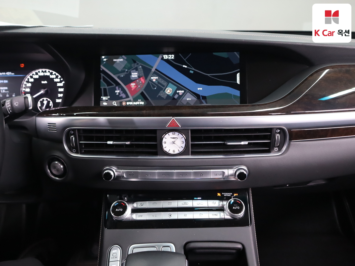 جينيسيس G90 2021 - صورة 6