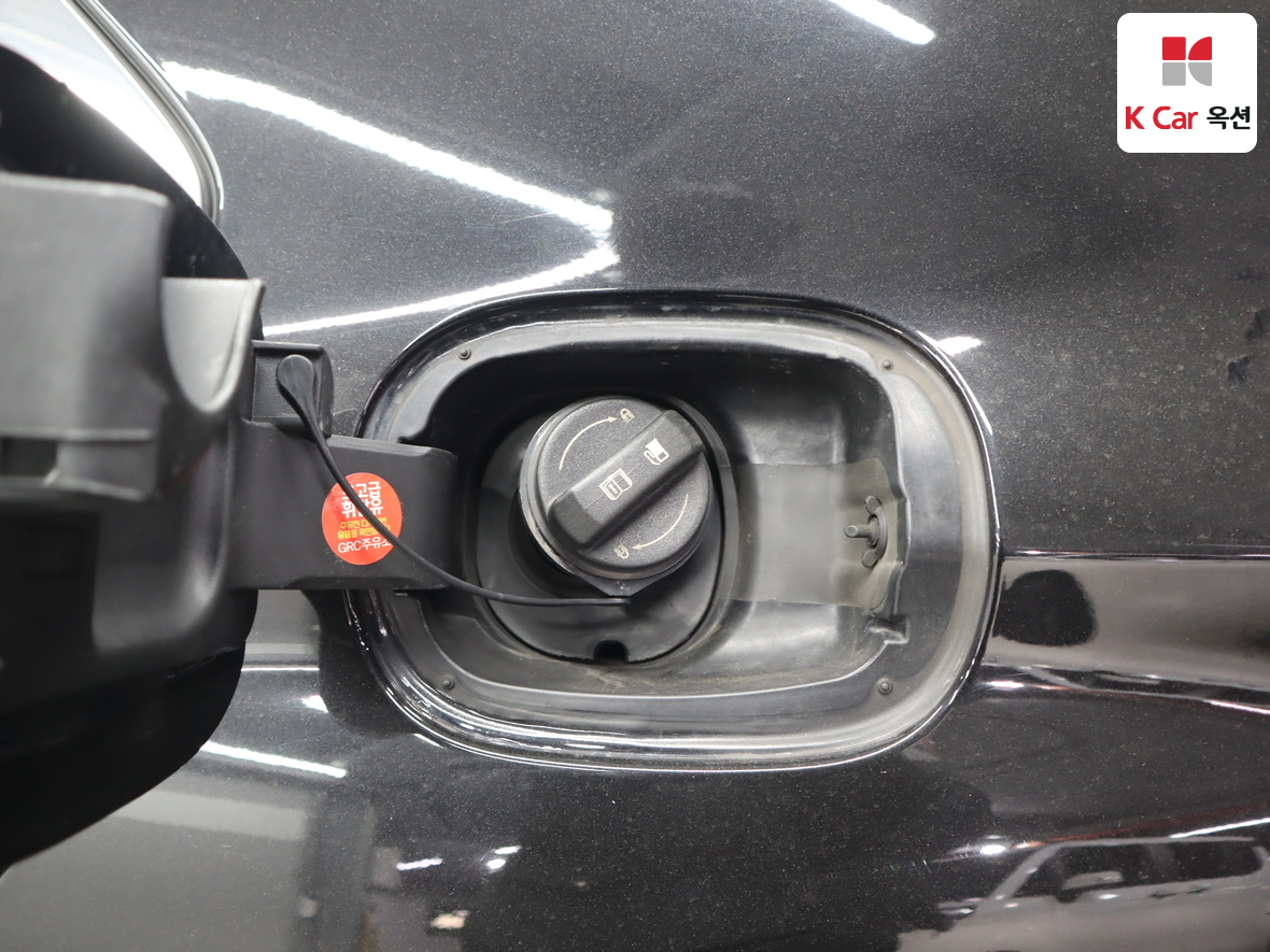 جينيسيس G90 2021 - صورة 26